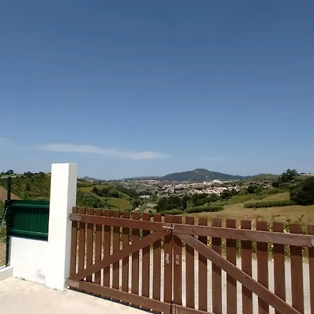 Casa Da Caroleira * Pacos (Lisbon)