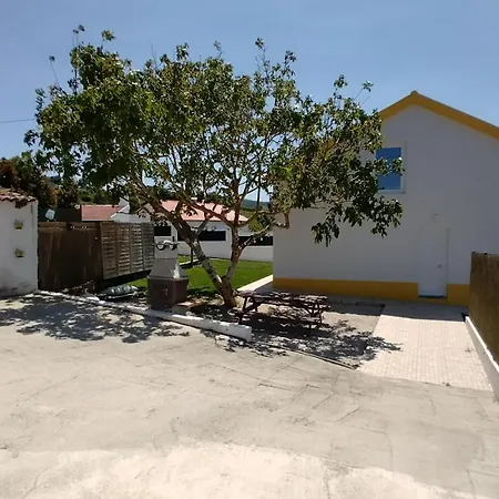 Casa Da Caroleira Pacos (Lisbon)